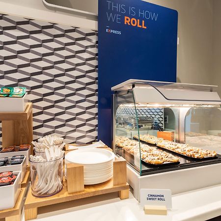 Holiday Inn Express - Plymouth By Ihg Ngoại thất bức ảnh