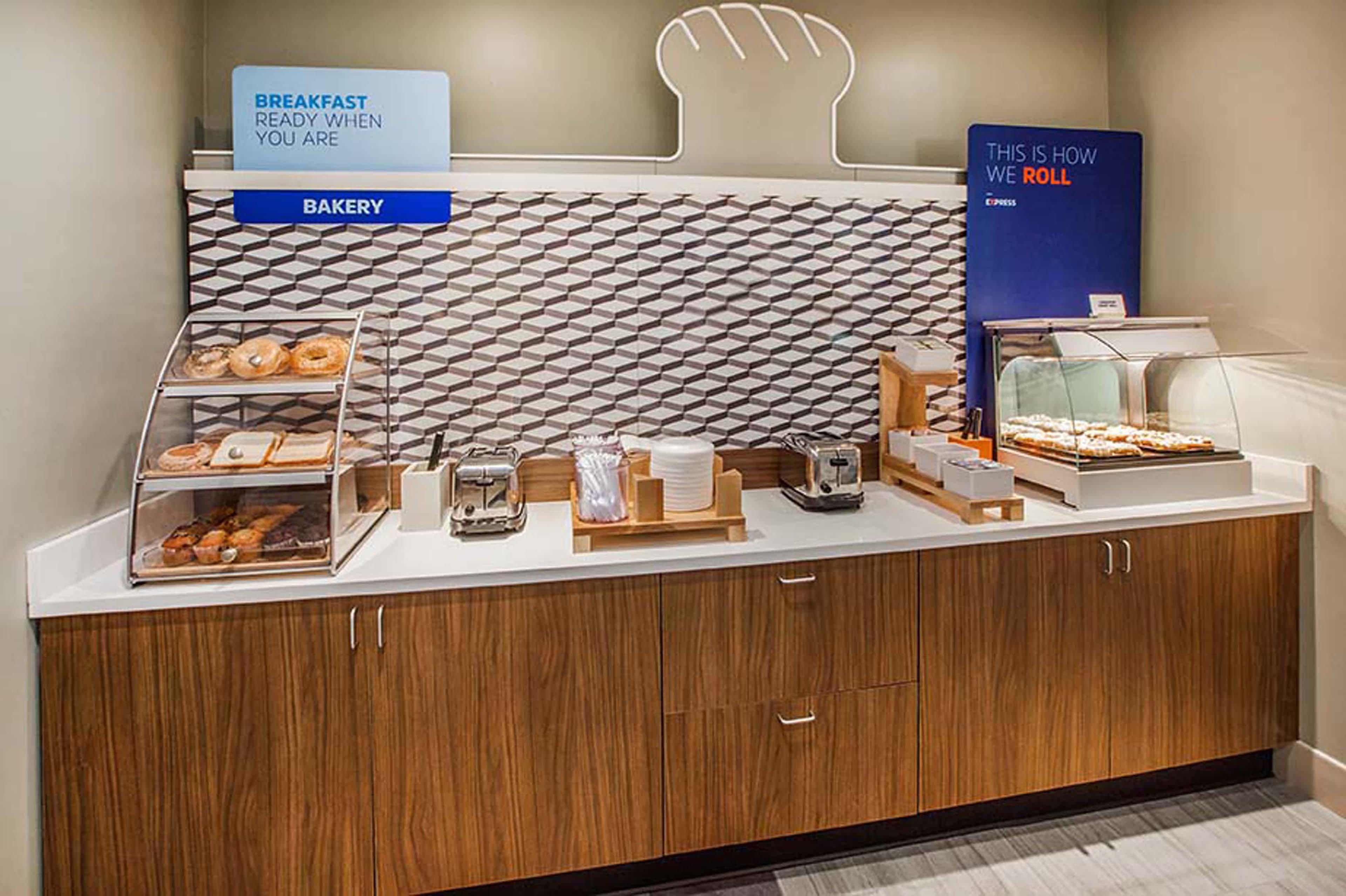 Holiday Inn Express - Plymouth By Ihg Ngoại thất bức ảnh