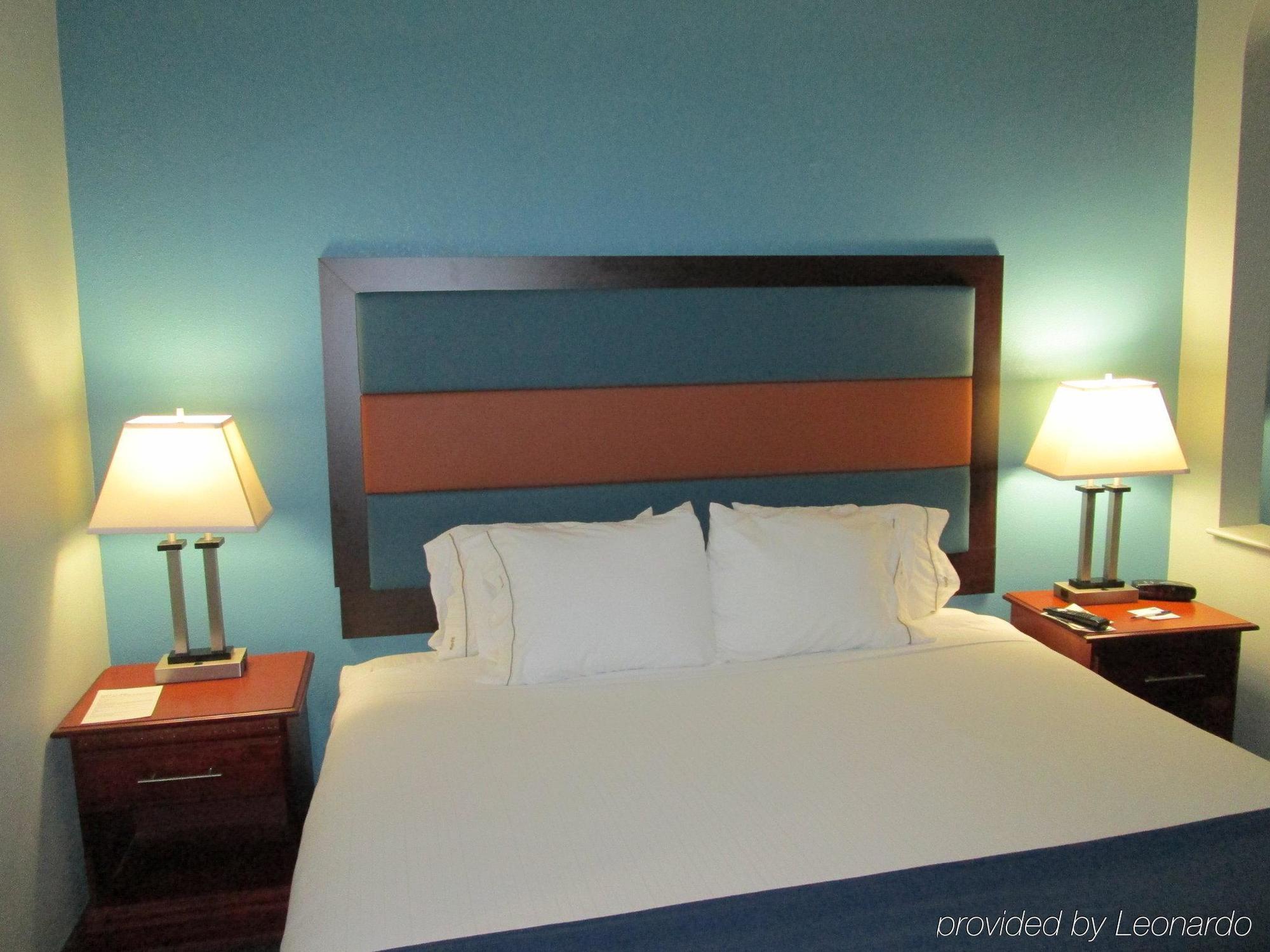 Holiday Inn Express - Plymouth By Ihg Ngoại thất bức ảnh