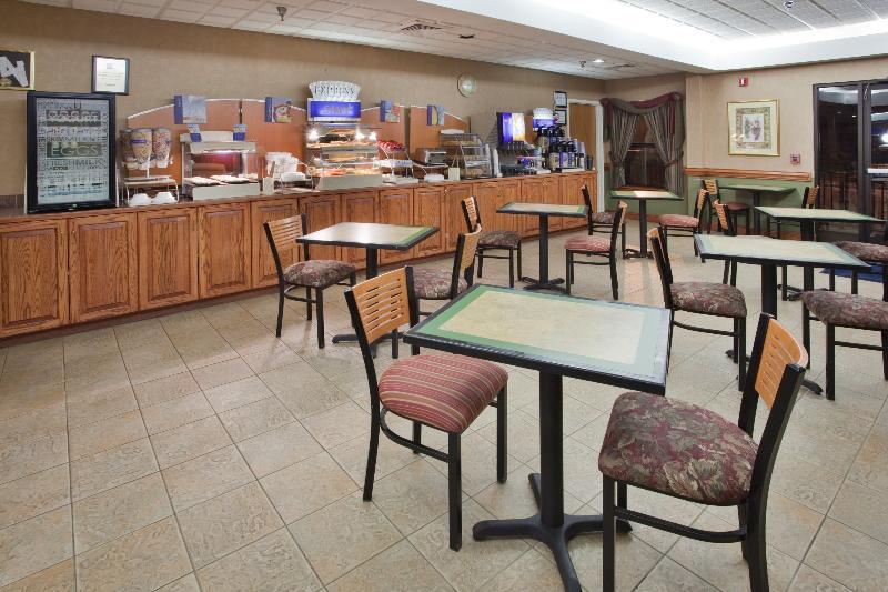 Holiday Inn Express - Plymouth By Ihg Ngoại thất bức ảnh